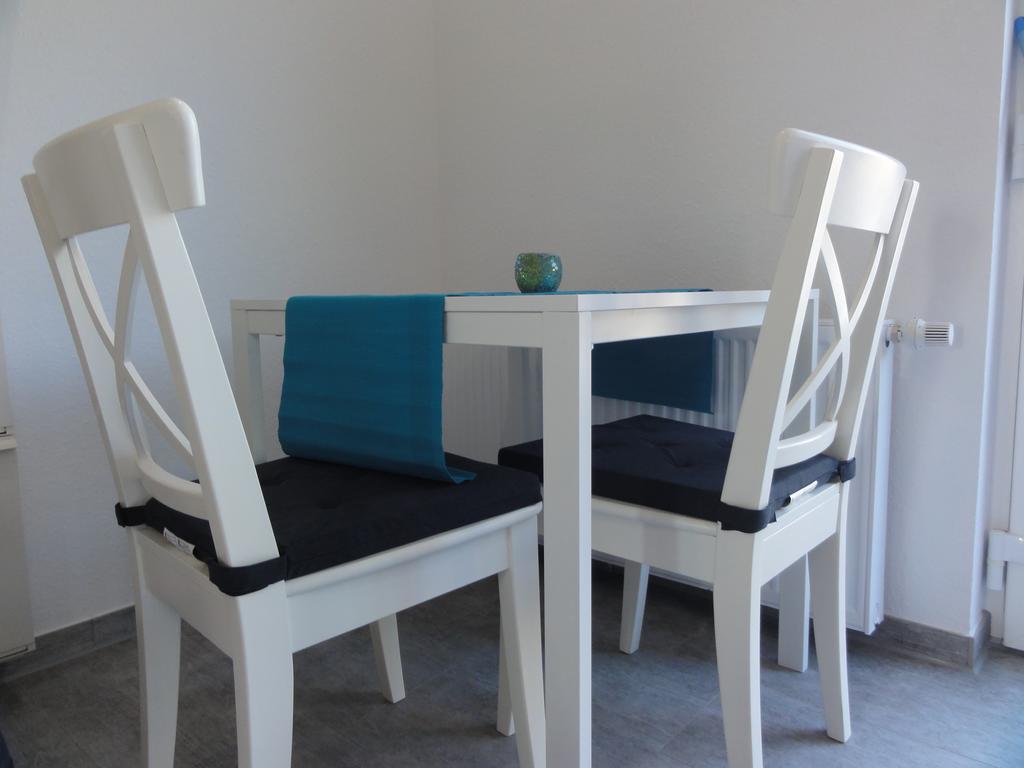 Haus Pirola Und Esens Apartment